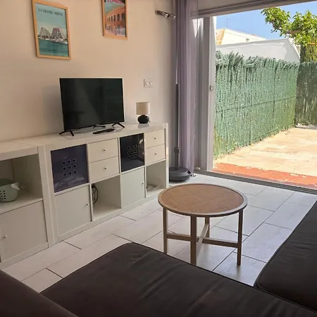 Ideal 5 Pers Terrasse, Parking, 公寓 *